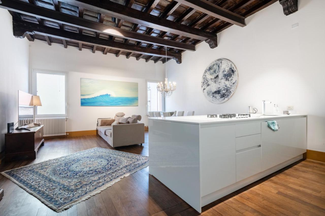 Exclusive Elegant Apartment In Pieno Centro! X4 Rimini Exteriör bild